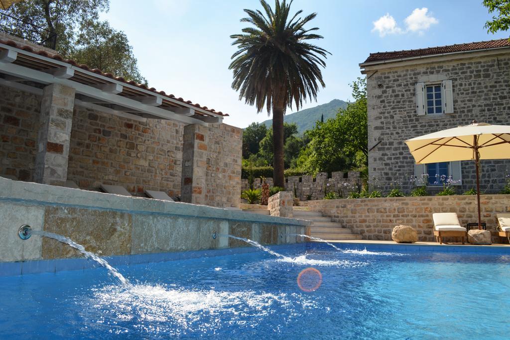 Boutique Hotel Malo Selo Herceg Novi Extérieur photo